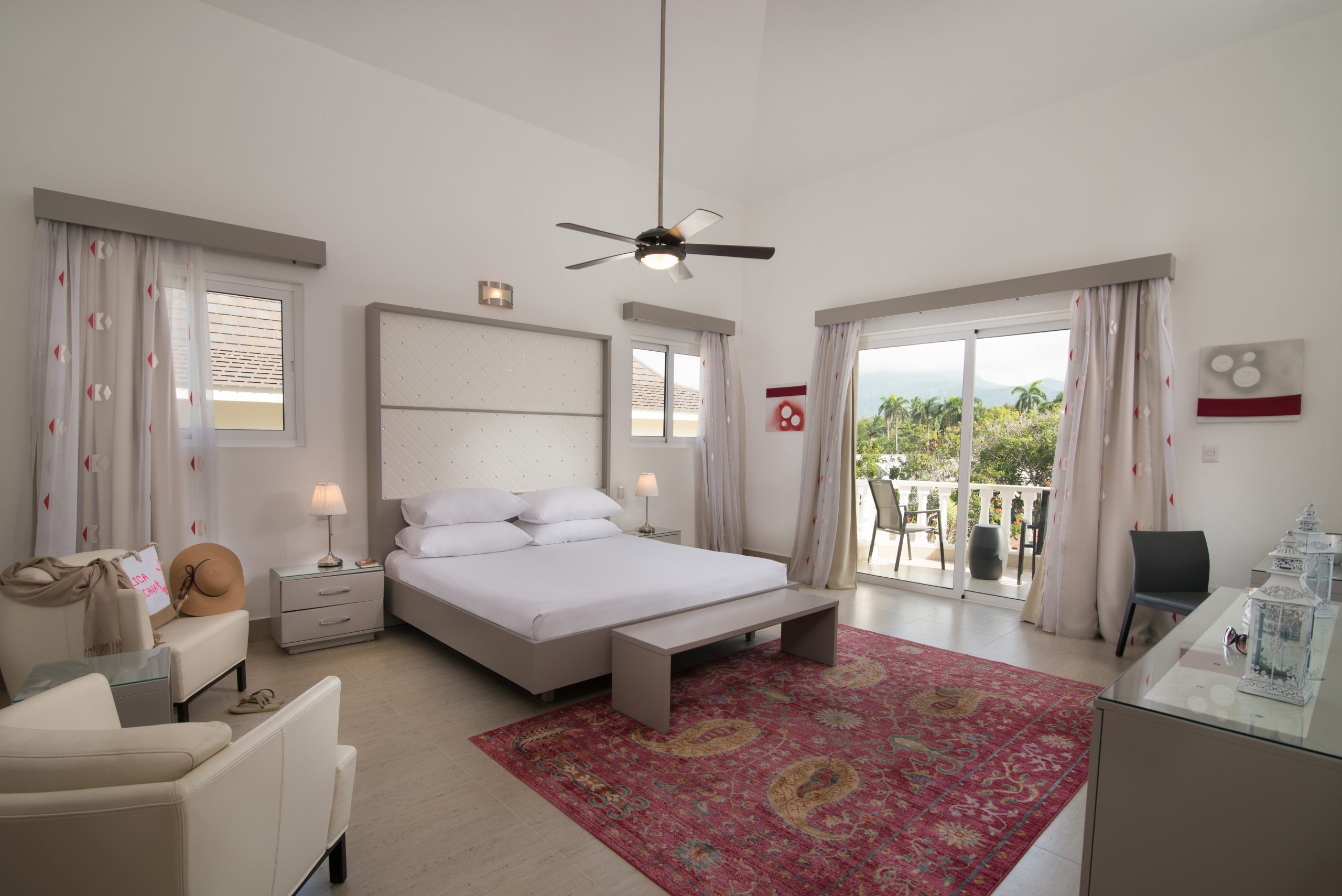 THI_0171-Editar-scaled