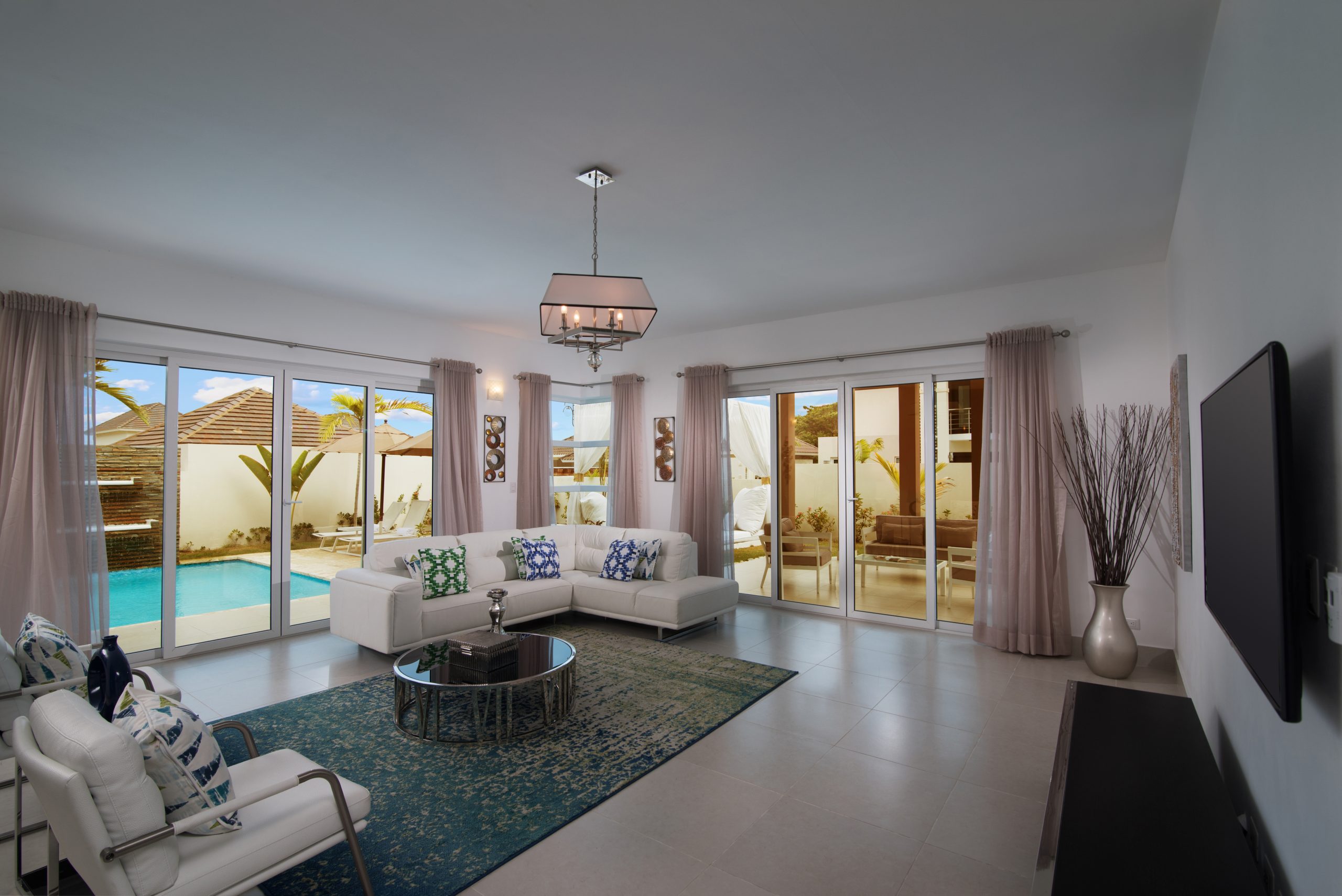 THI_7236-Editar-r-scaled